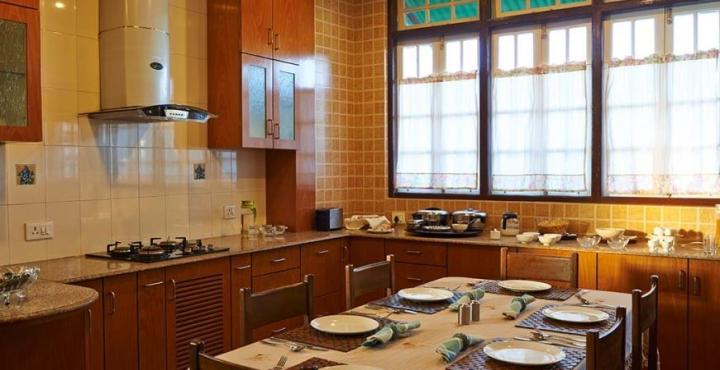 Cafe Shillong Bed & Breakfast